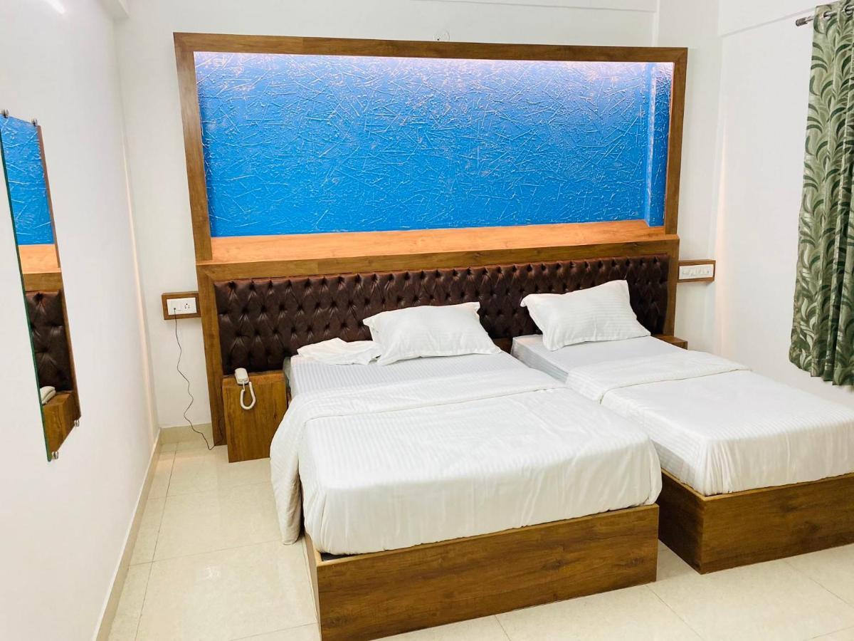 B Six Hotel Bangalore Extérieur photo