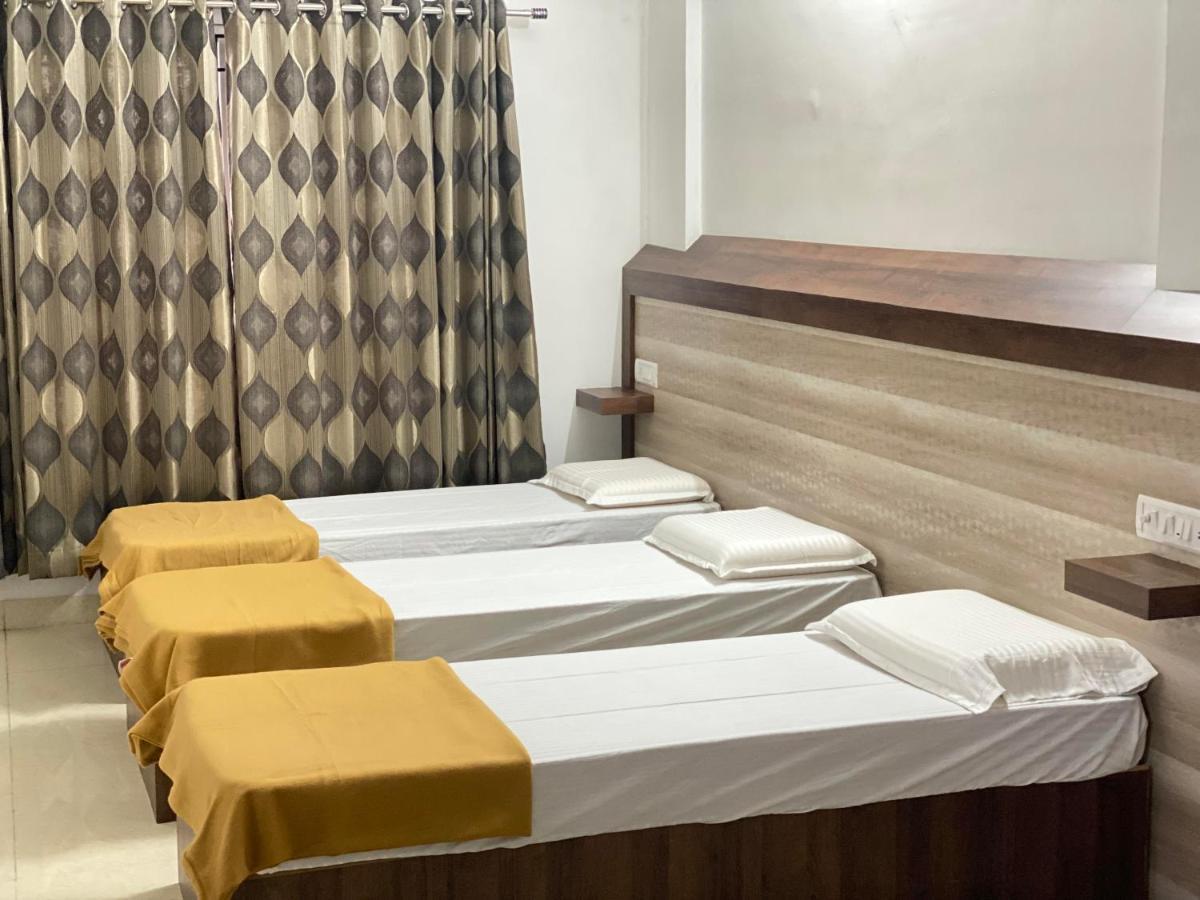B Six Hotel Bangalore Extérieur photo