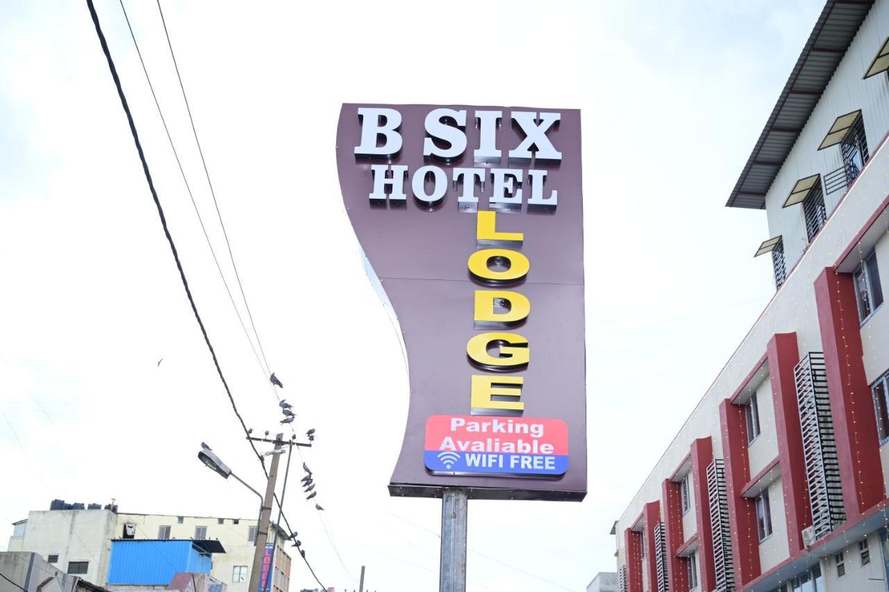 B Six Hotel Bangalore Extérieur photo