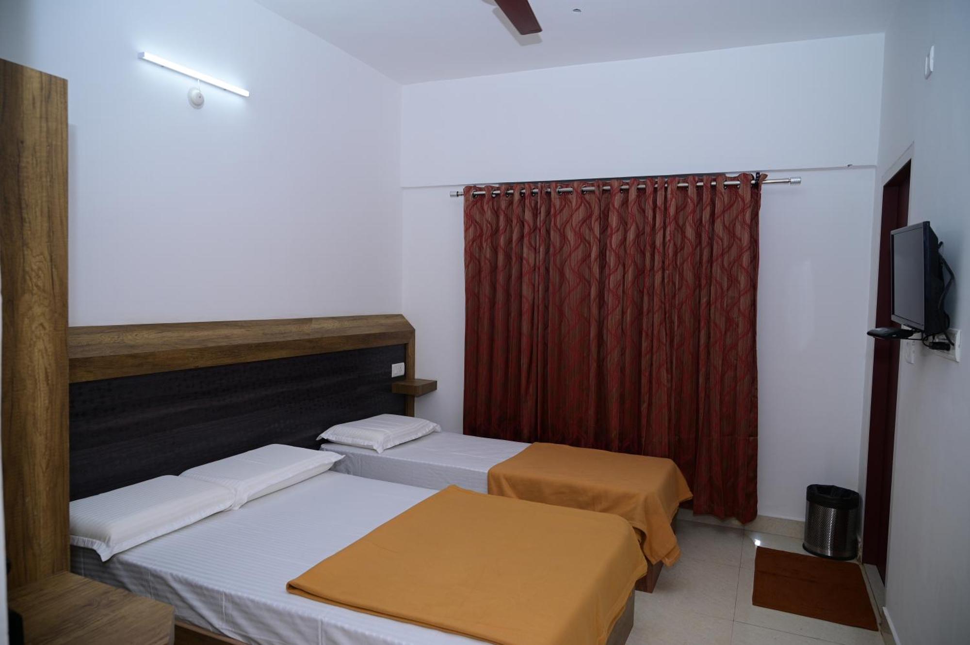 B Six Hotel Bangalore Extérieur photo