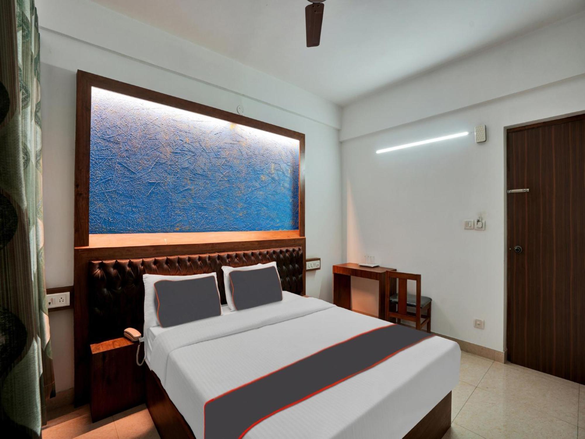 B Six Hotel Bangalore Extérieur photo
