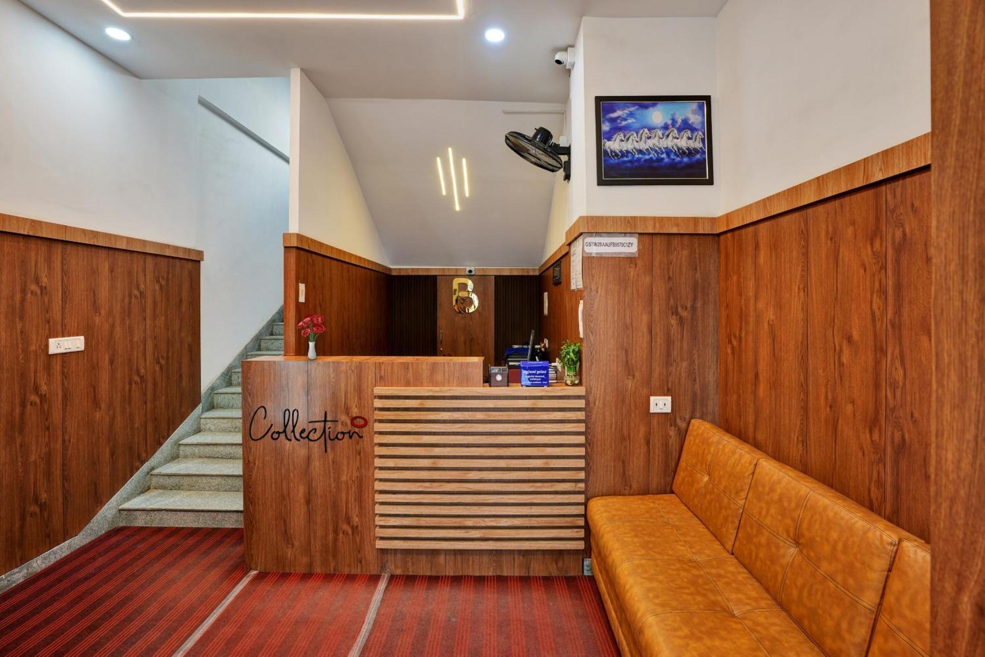 B Six Hotel Bangalore Extérieur photo