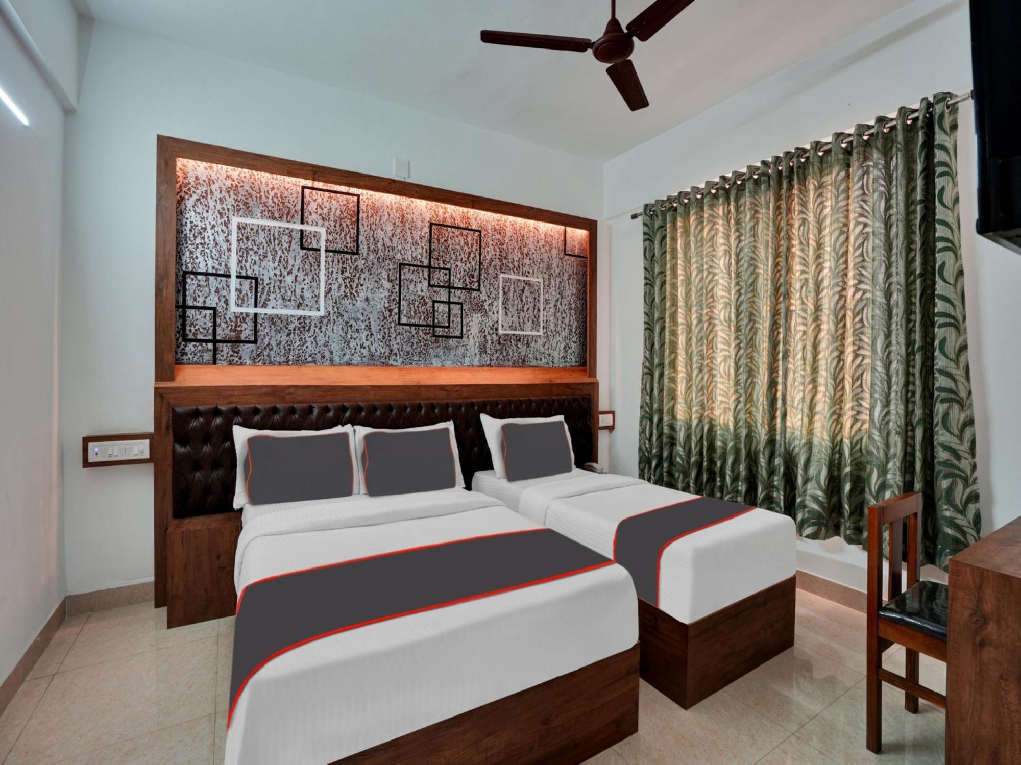 B Six Hotel Bangalore Extérieur photo